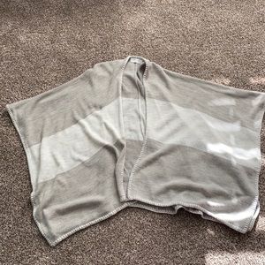 Gorgeous soft poncho